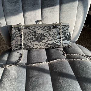 Women lace clutch